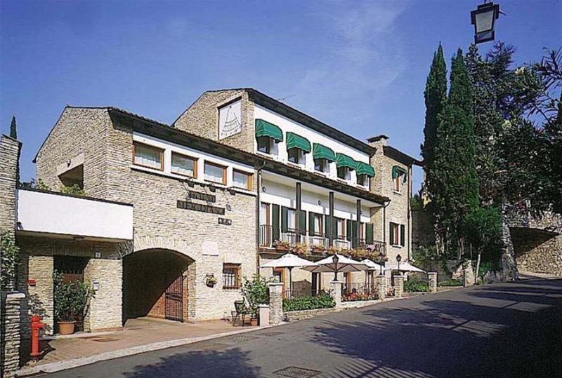 Hotel Meridiana Sirmione Exterior foto